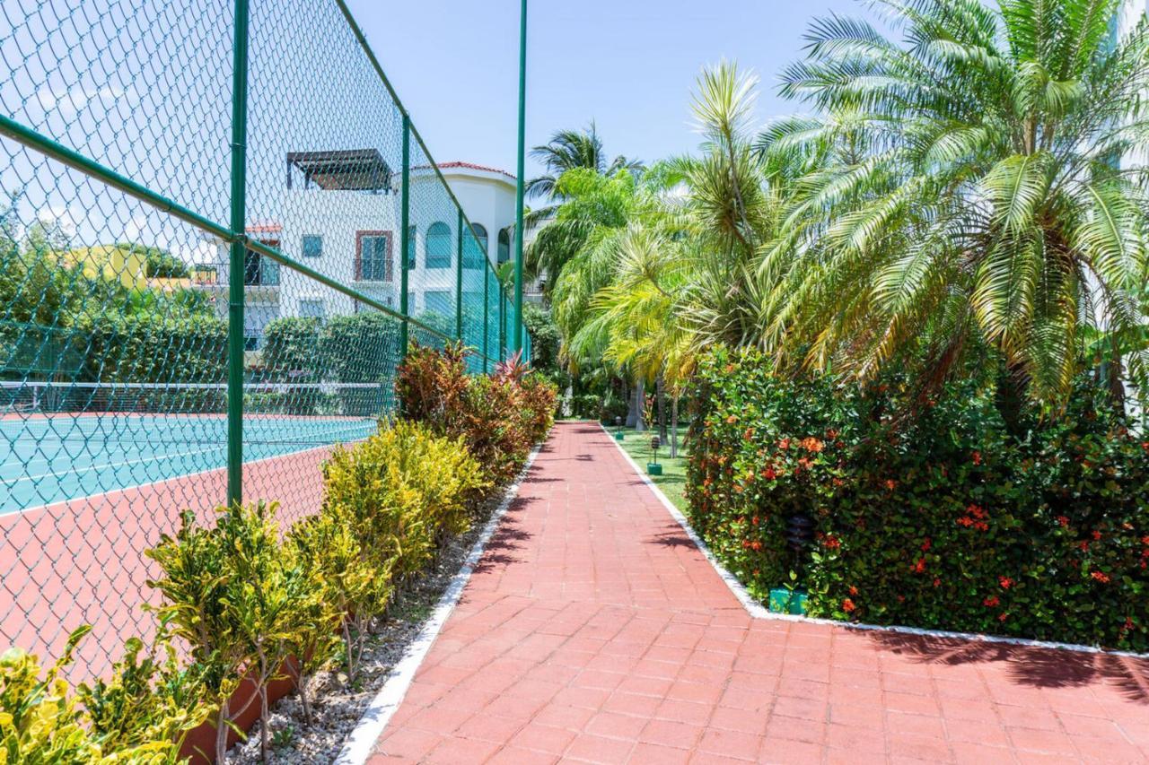 Paseo Del Sol Condohotel By Bvr Playa del Carmen Exterior foto