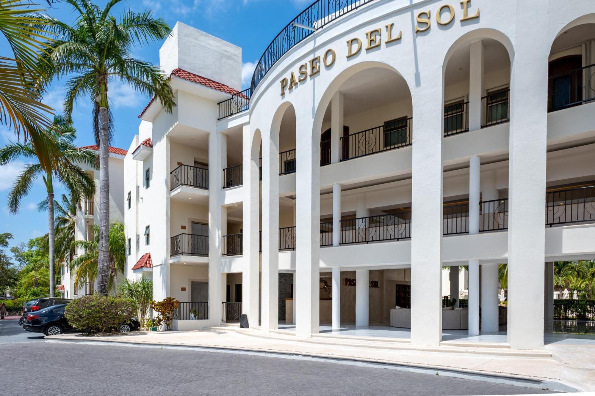 Paseo Del Sol Condohotel By Bvr Playa del Carmen Exterior foto